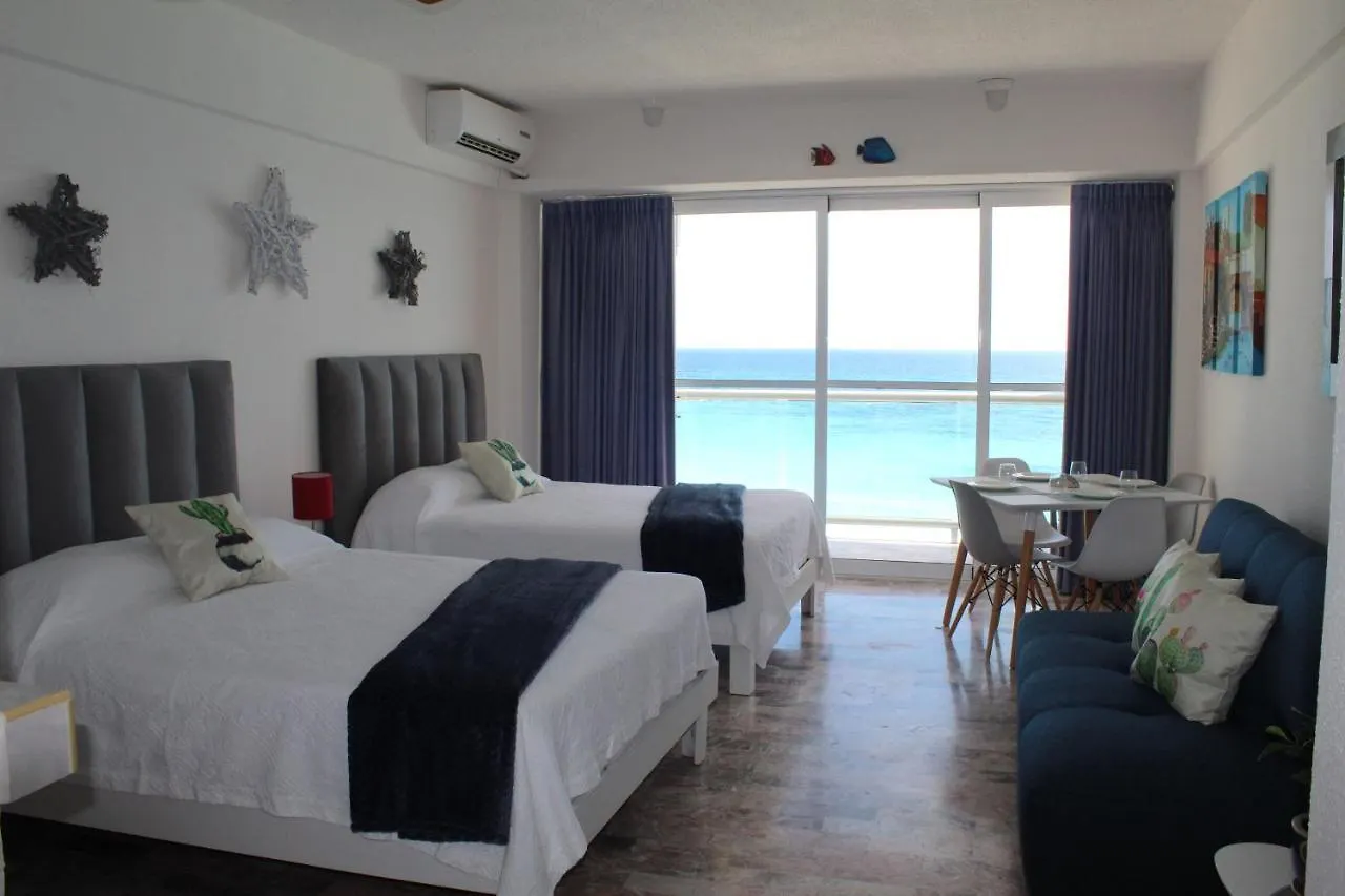 Oceanside Studio - Stunning Views, Ideal Location Cancun 0*,  Mexico